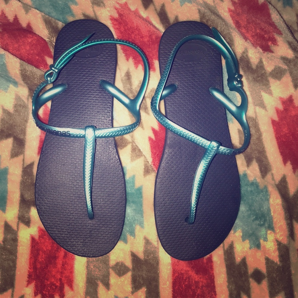NWOT Sandals Havaianas